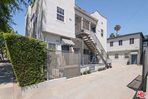832 Hilldale Avenue West Hollywood CA 90069