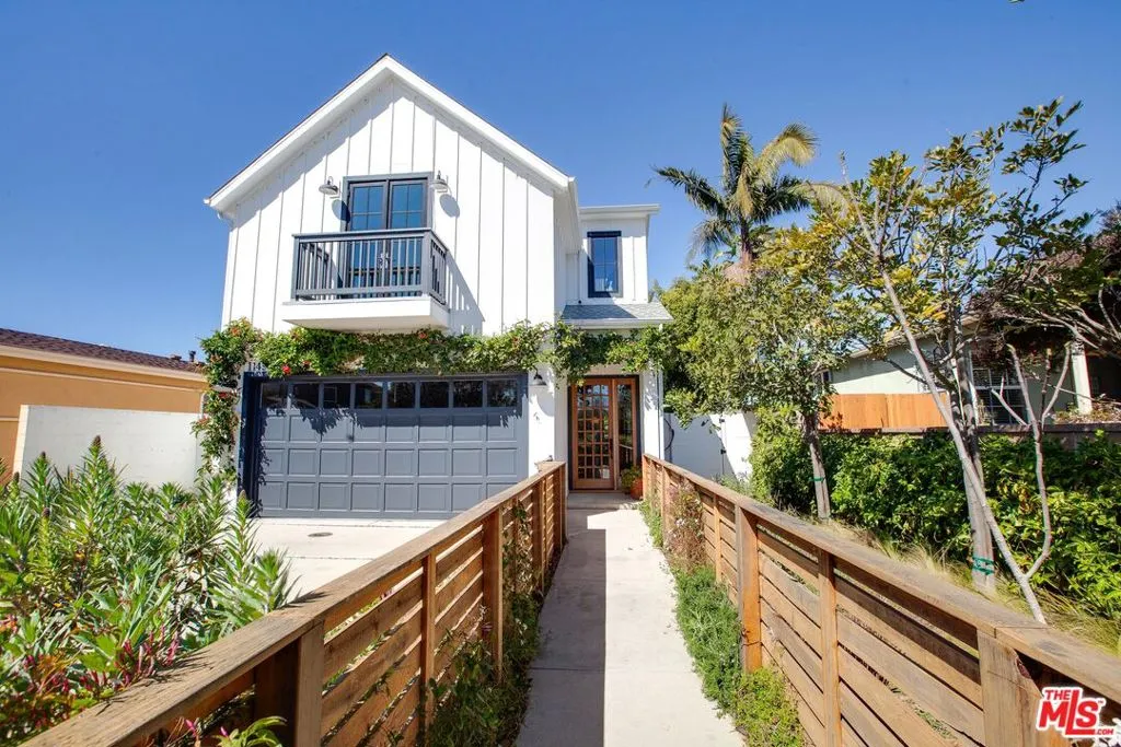 Venice, California 90291, United States, 5 Bedrooms Bedrooms, ,6 BathroomsBathrooms,Residential,Pending,88578