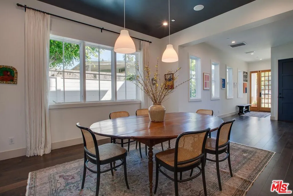 Venice, California 90291, United States, 5 Bedrooms Bedrooms, ,6 BathroomsBathrooms,Residential,Pending,88578