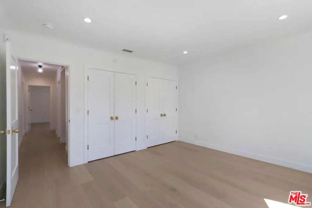 Toluca Lake, California 91602, United States, 3 Bedrooms Bedrooms, ,2 BathroomsBathrooms,Residential,Active,94630