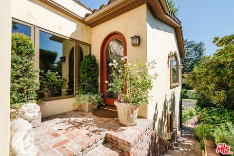 A home in Toluca Lake