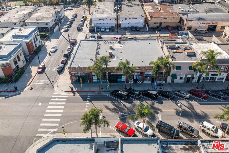 830 W Gardena Boulevard