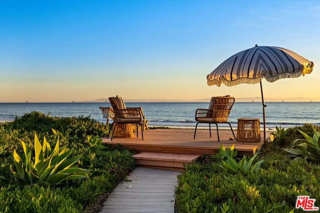 Carpinteria, California 93013, United States, 5 Bedrooms Bedrooms, ,5 BathroomsBathrooms,Residential,Active,15059