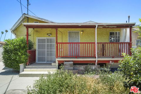 Single Family Residence in Los Angeles CA 3211 Pueblo Avenue 17.jpg