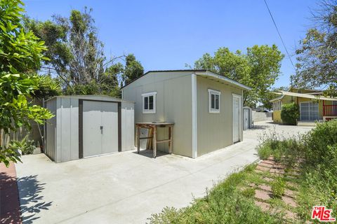 Single Family Residence in Los Angeles CA 3211 Pueblo Avenue 16.jpg