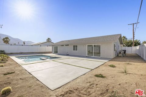 Single Family Residence in Palm Springs CA 373 Avenida Cerca 36.jpg