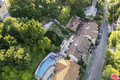 A home in Studio City