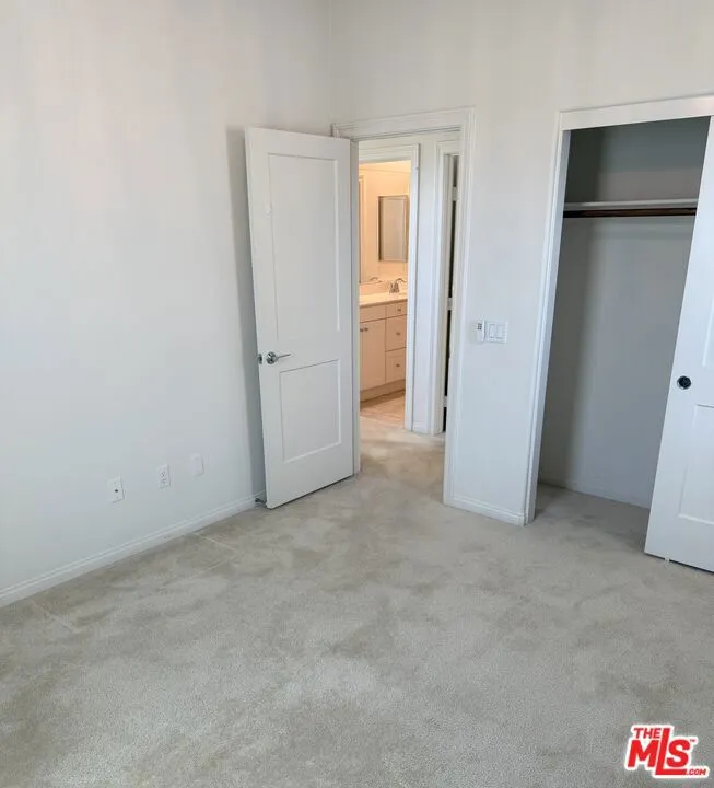 Ontario, California 91761, United States, 4 Bedrooms Bedrooms, ,3 BathroomsBathrooms,Residential,Active,103690