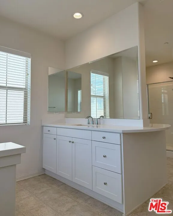 Ontario, California 91761, United States, 4 Bedrooms Bedrooms, ,3 BathroomsBathrooms,Residential,Active,103690