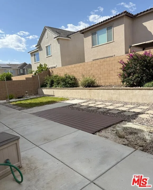 Ontario, California 91761, United States, 4 Bedrooms Bedrooms, ,3 BathroomsBathrooms,Residential,Active,103690