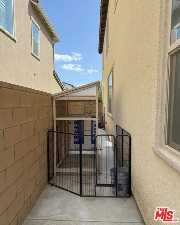 Ontario, California 91761, United States, 4 Bedrooms Bedrooms, ,3 BathroomsBathrooms,Residential,Active,103690