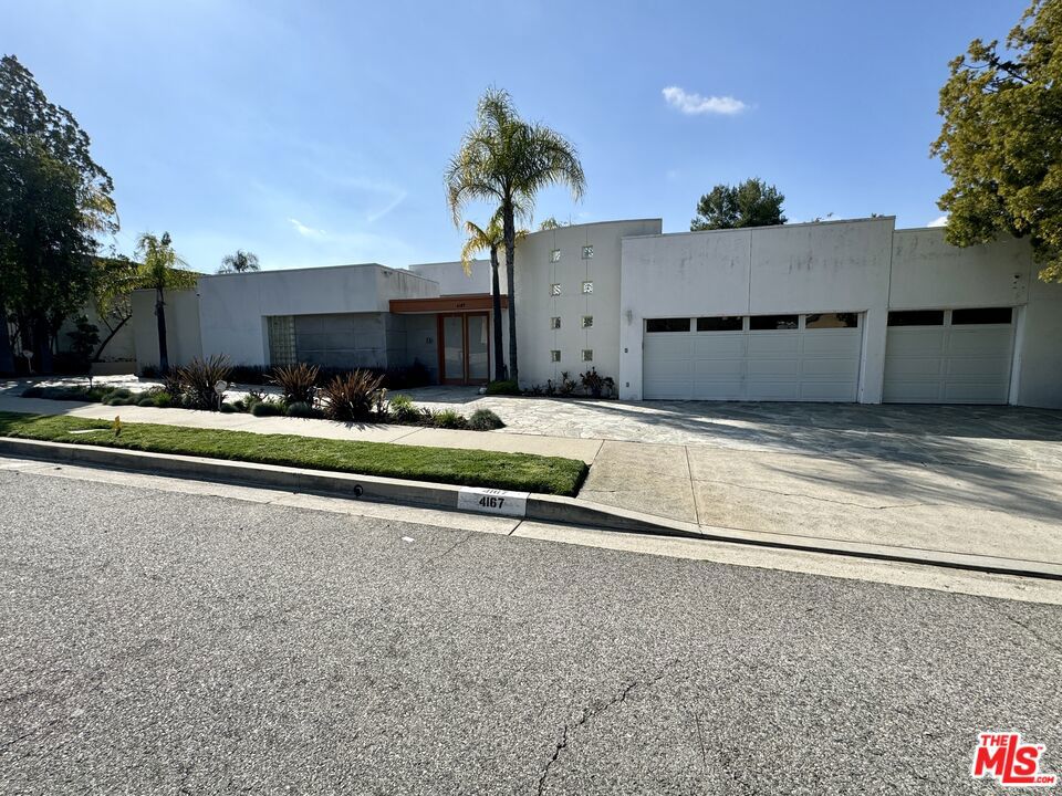 4167 Alonzo Avenue