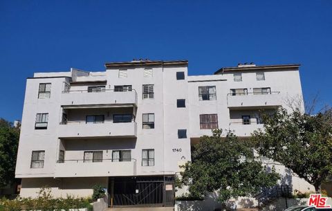 Condominium in Los Angeles CA 1740 Malcolm Avenue.jpg