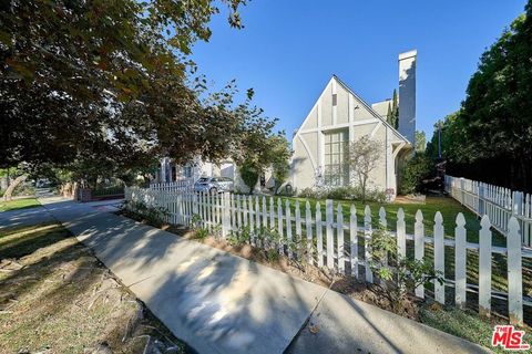 6203 Del Valle Drive Los Angeles CA 90048