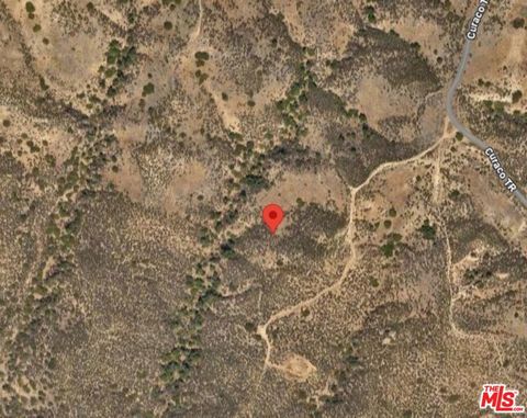 2 Curaco Tr Chatsworth CA 91311