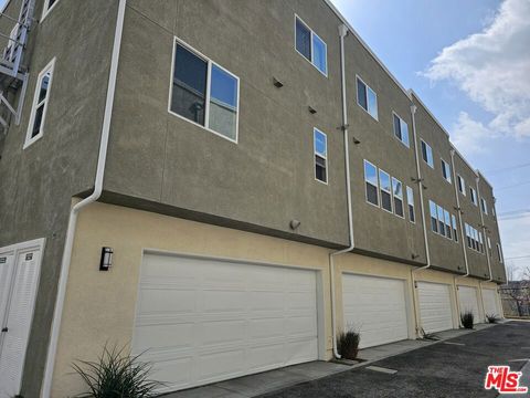 A home in Sylmar