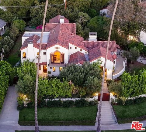 4352 Forman Avenue Toluca Lake CA 91602