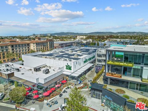 A home in Playa Vista