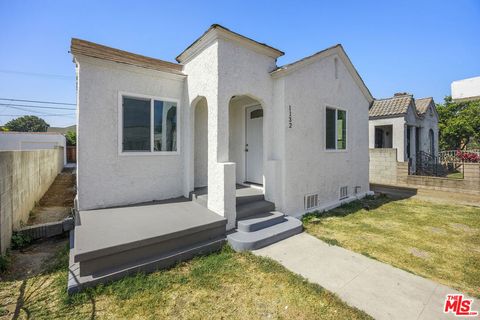 1132 W 65th Place Los Angeles CA 90044