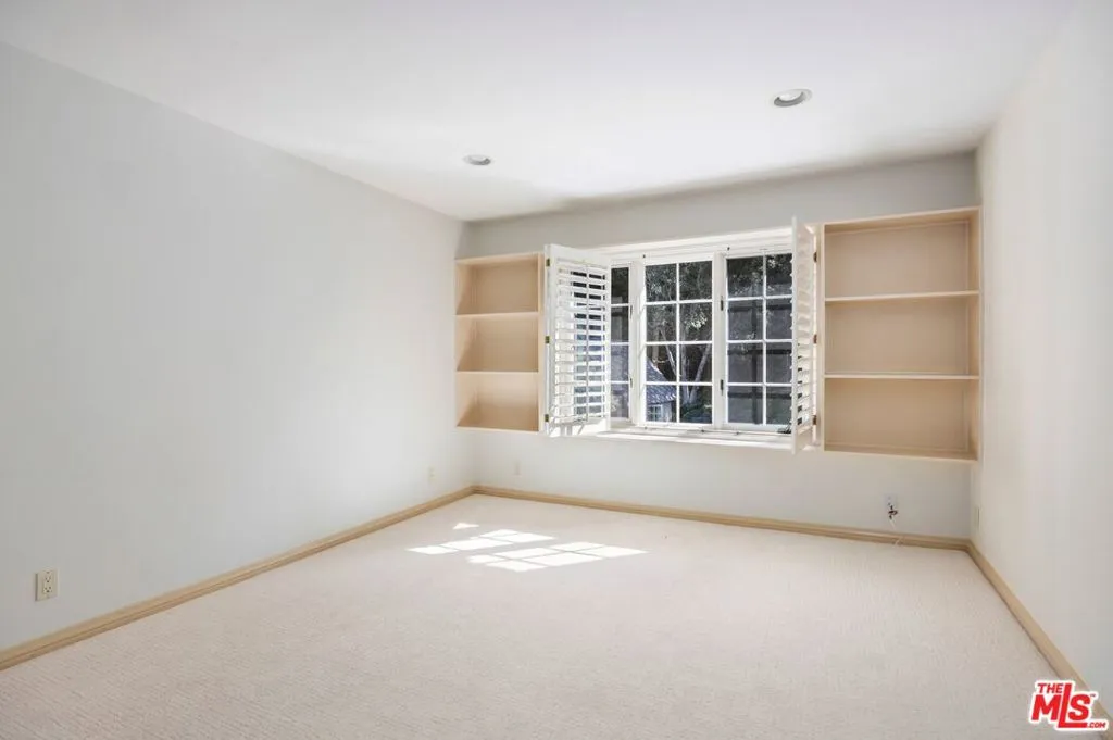 Los Angeles, California 90049, United States, 5 Bedrooms Bedrooms, ,5 BathroomsBathrooms,Residential,Active,102094