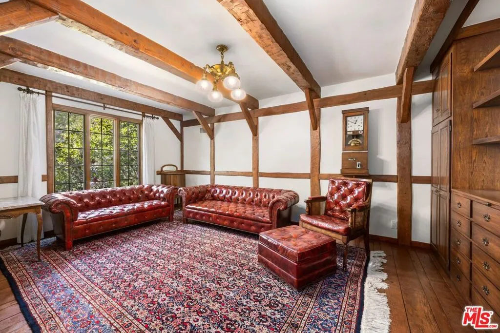 Los Angeles, California 90049, United States, 5 Bedrooms Bedrooms, ,5 BathroomsBathrooms,Residential,Active,102094