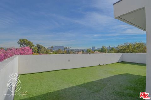 A home in Studio City