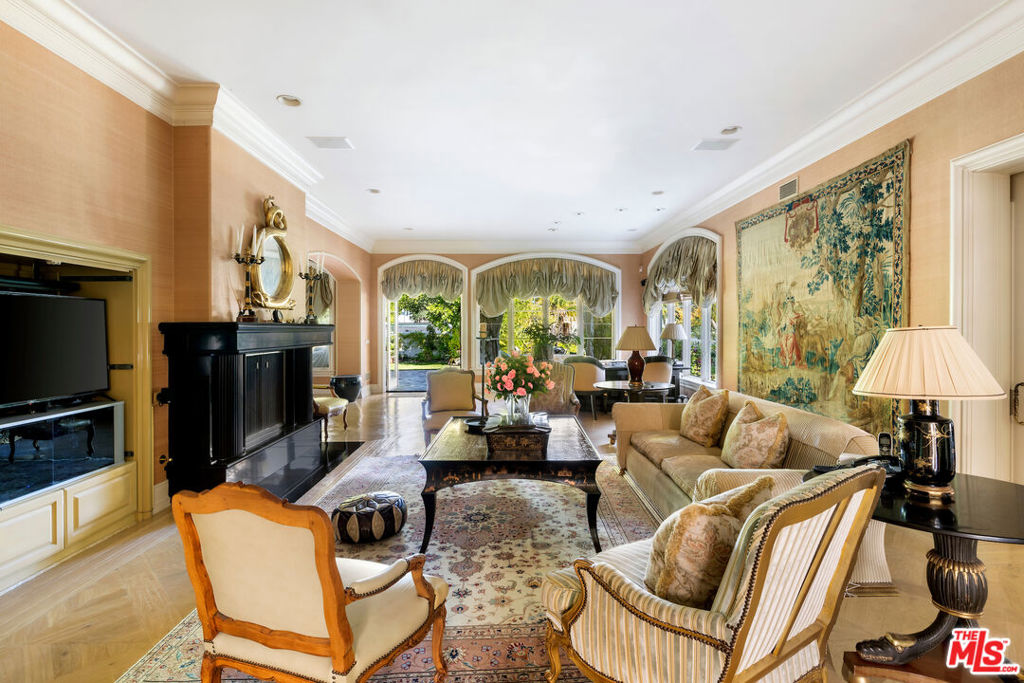 610 N Beverly Drive