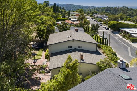 A home in Studio City