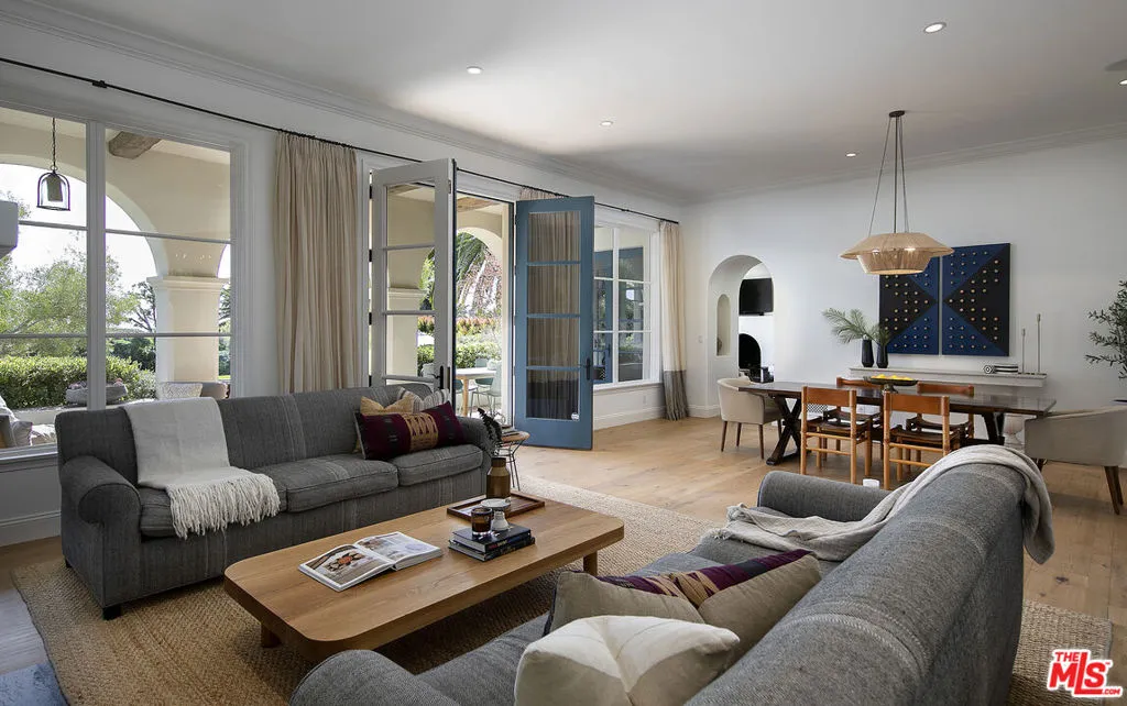 Santa Barbara, California 93110, United States, 4 Bedrooms Bedrooms, ,4 BathroomsBathrooms,Residential,Active,94268