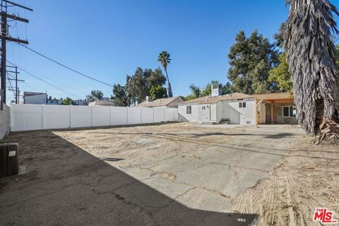 A home in North Hollywood