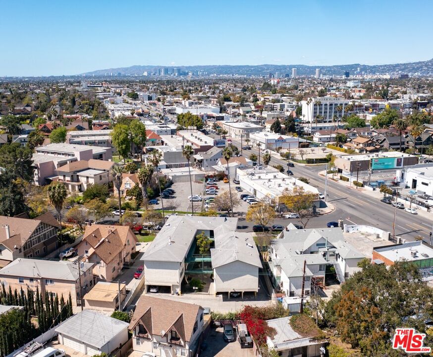 Properties 1 1922 S Hobart Boulevard