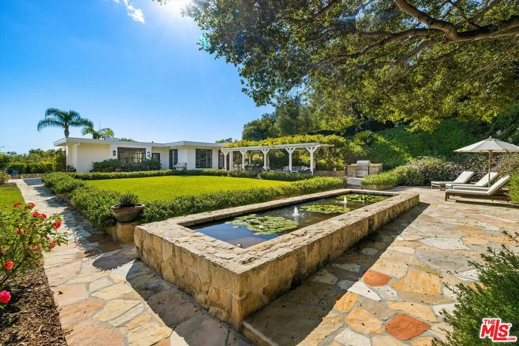 Santa Barbara, California 93108, United States, 3 Bedrooms Bedrooms, ,4 BathroomsBathrooms,Residential,Active,113626