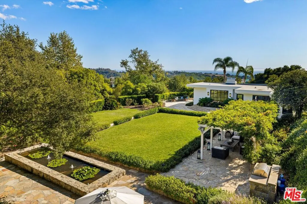 Santa Barbara, California 93108, United States, 3 Bedrooms Bedrooms, ,4 BathroomsBathrooms,Residential,Active,113626