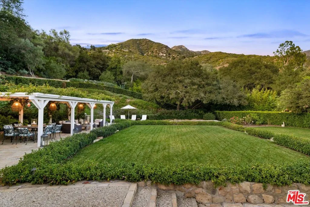 Santa Barbara, California 93108, United States, 3 Bedrooms Bedrooms, ,4 BathroomsBathrooms,Residential,Active,113626