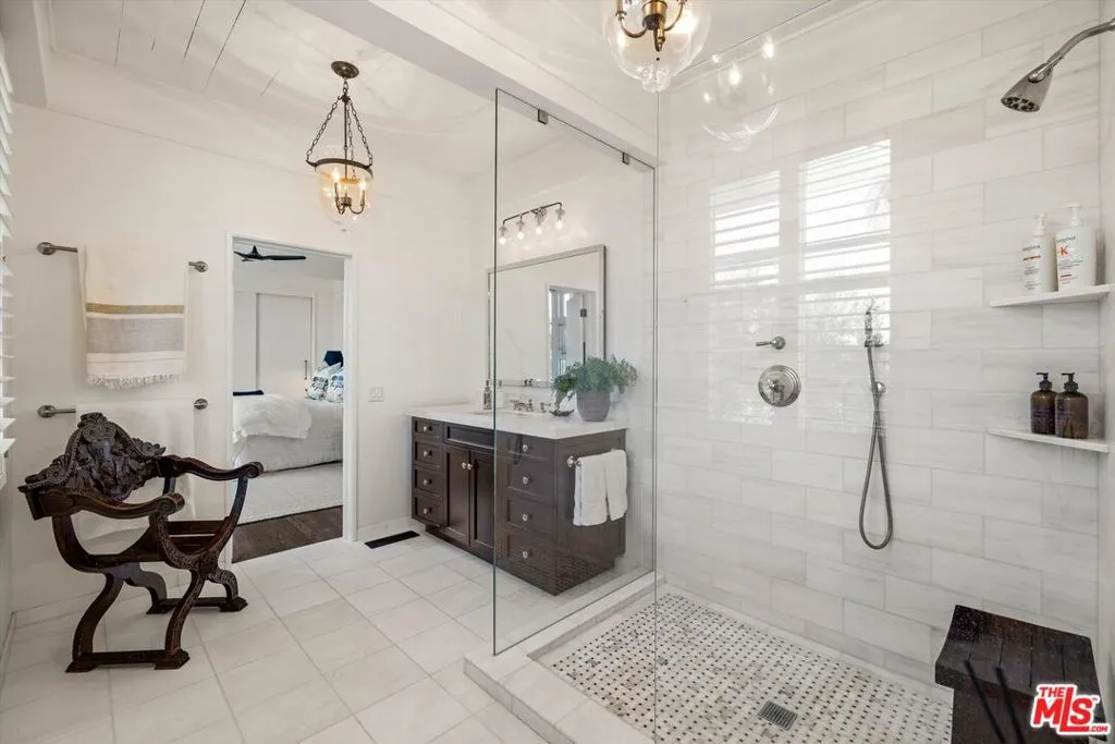 Santa Barbara, California 93108, United States, 3 Bedrooms Bedrooms, ,4 BathroomsBathrooms,Residential,Active,113626