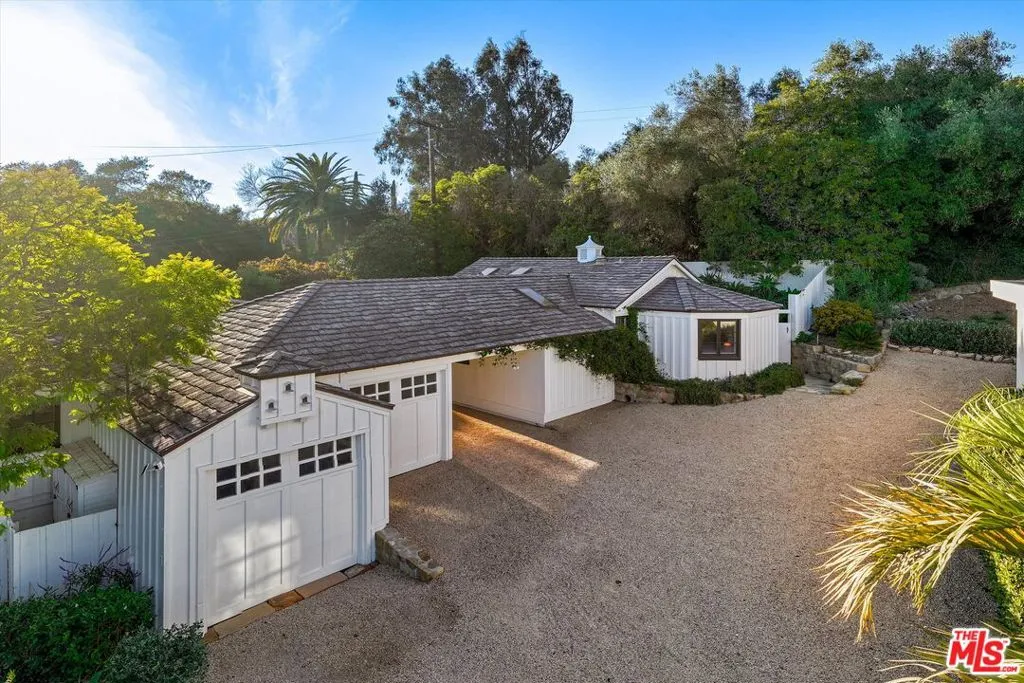 Santa Barbara, California 93108, United States, 3 Bedrooms Bedrooms, ,4 BathroomsBathrooms,Residential,Active,113626