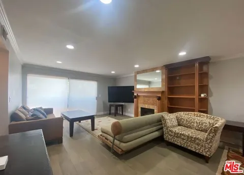MLS: 24474501