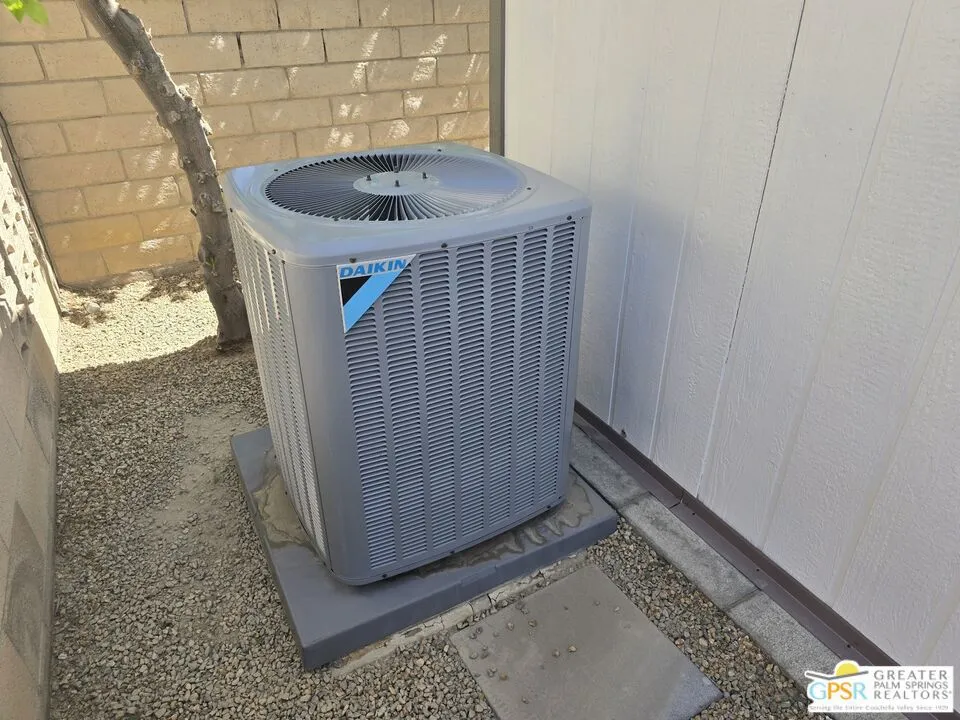 Thousand Palms, California 92276, United States, 2 Bedrooms Bedrooms, ,2 BathroomsBathrooms,Residential,Pending,131460