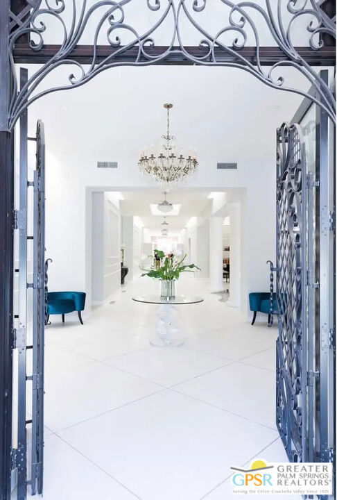 1 Von Dehn Road