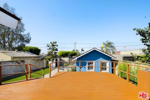 A home in Lomita