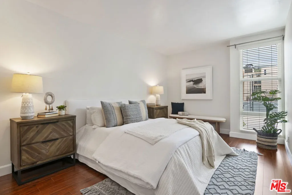 Malibu, California 90265, United States, 2 Bedrooms Bedrooms, ,2 BathroomsBathrooms,Residential,Active,117933