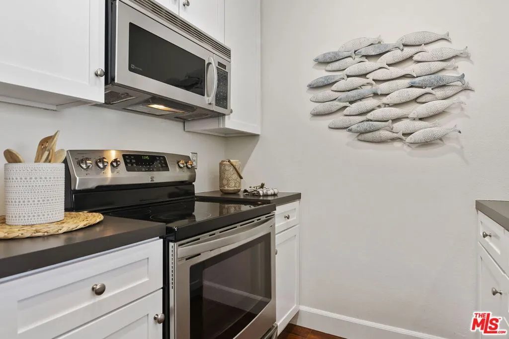 Malibu, California 90265, United States, 2 Bedrooms Bedrooms, ,2 BathroomsBathrooms,Residential,Active,117933