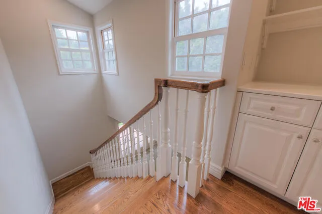 Sherman Oaks, California 91423, United States, 3 Bedrooms Bedrooms, ,3 BathroomsBathrooms,Residential,Active,94632