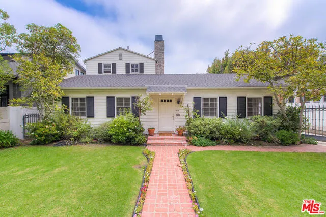 Sherman Oaks, California 91423, United States, 3 Bedrooms Bedrooms, ,3 BathroomsBathrooms,Residential,Active,94632