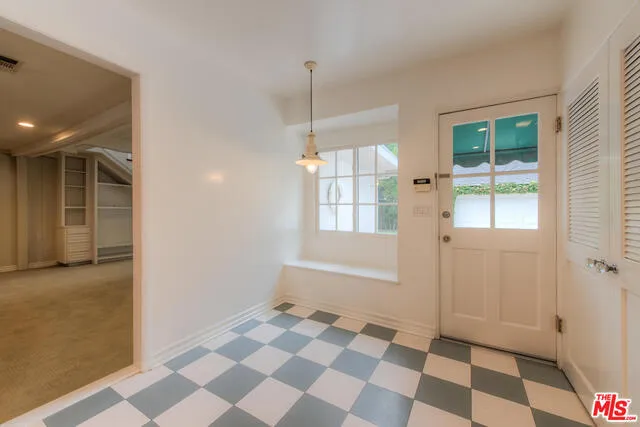 Sherman Oaks, California 91423, United States, 3 Bedrooms Bedrooms, ,3 BathroomsBathrooms,Residential,Active,94632