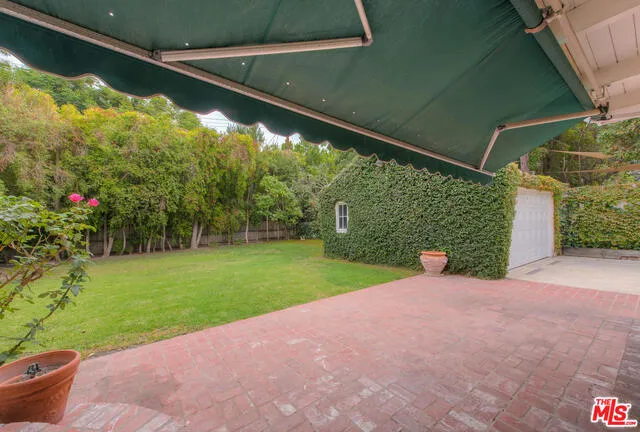 Sherman Oaks, California 91423, United States, 3 Bedrooms Bedrooms, ,3 BathroomsBathrooms,Residential,Active,94632