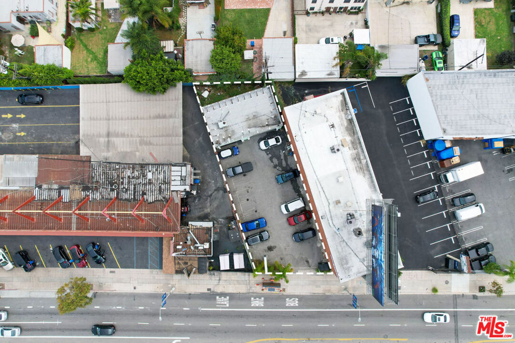 920 S La Brea Avenue