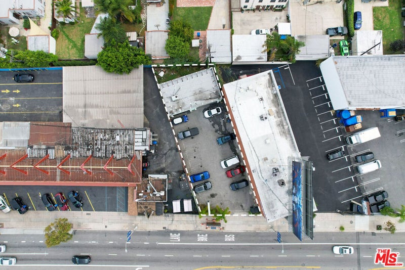 920 S La Brea Avenue