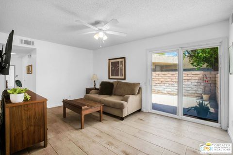 Condominium in Palm Springs CA 1310 Sunflower Circle 8.jpg