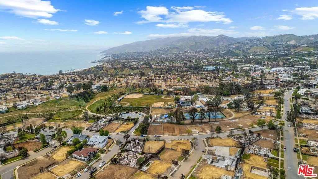 Pacific Palisades, California 90272, United States, ,Land,Pending,130823